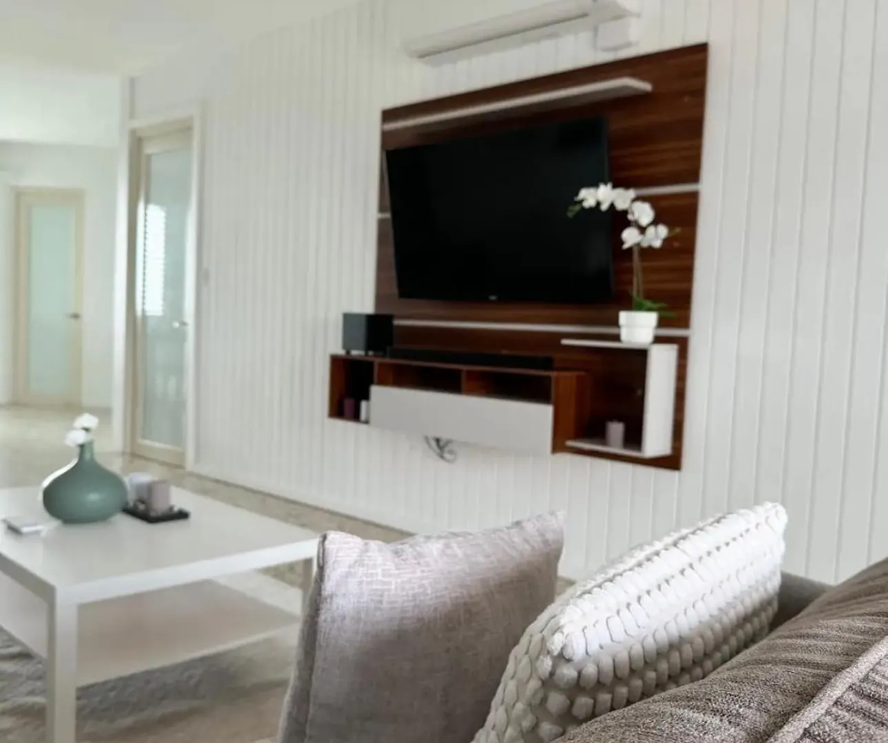Coconut Beach Club Apartments Sabana